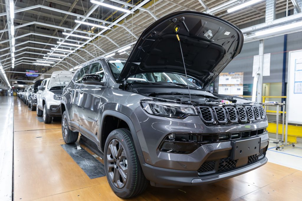 Jeep Compass produzido em Goiana (PE): fábrica terá carros híbridos em 2026