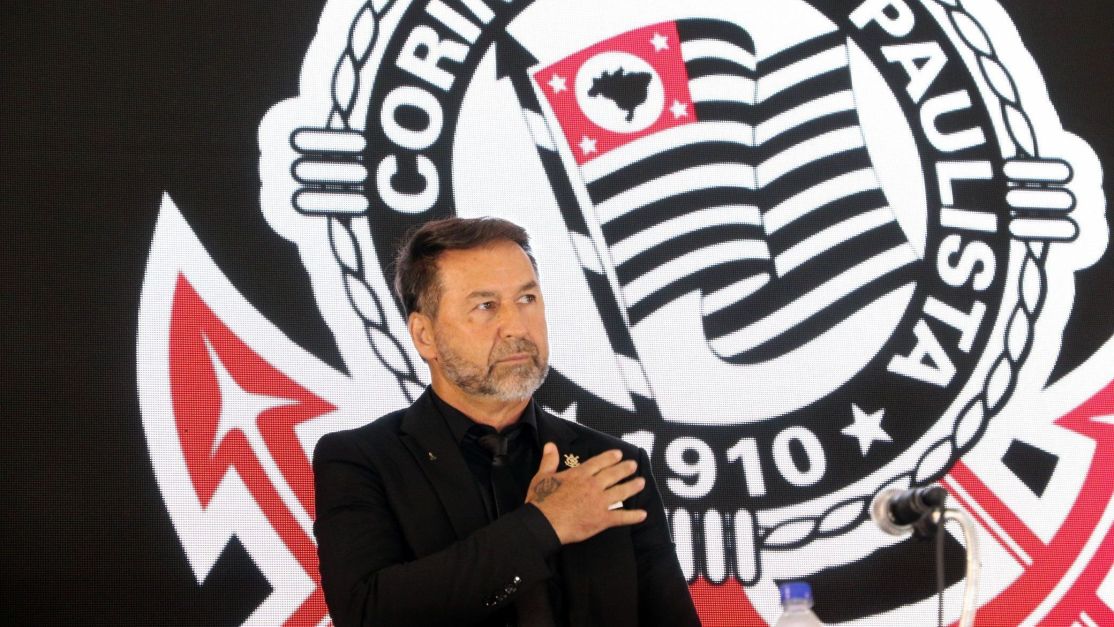 Indiciado, Augusto Melo passará por votação de impeachment no Corinthians | CNN Brasil
