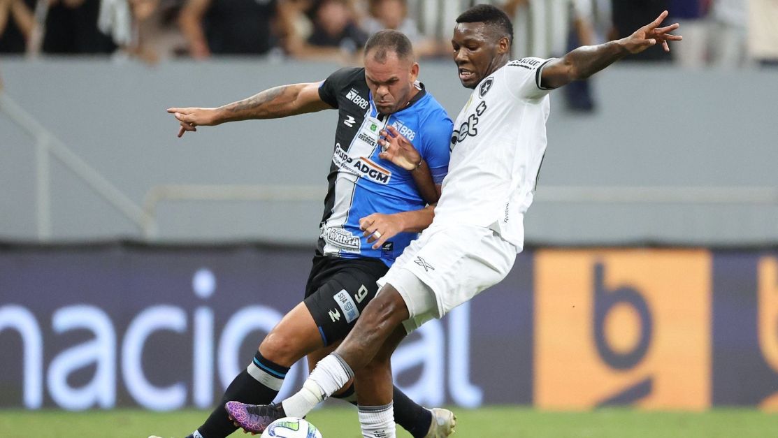 Botafogo perde para time da Série D, mas está nas oitavas da Copa do Brasil