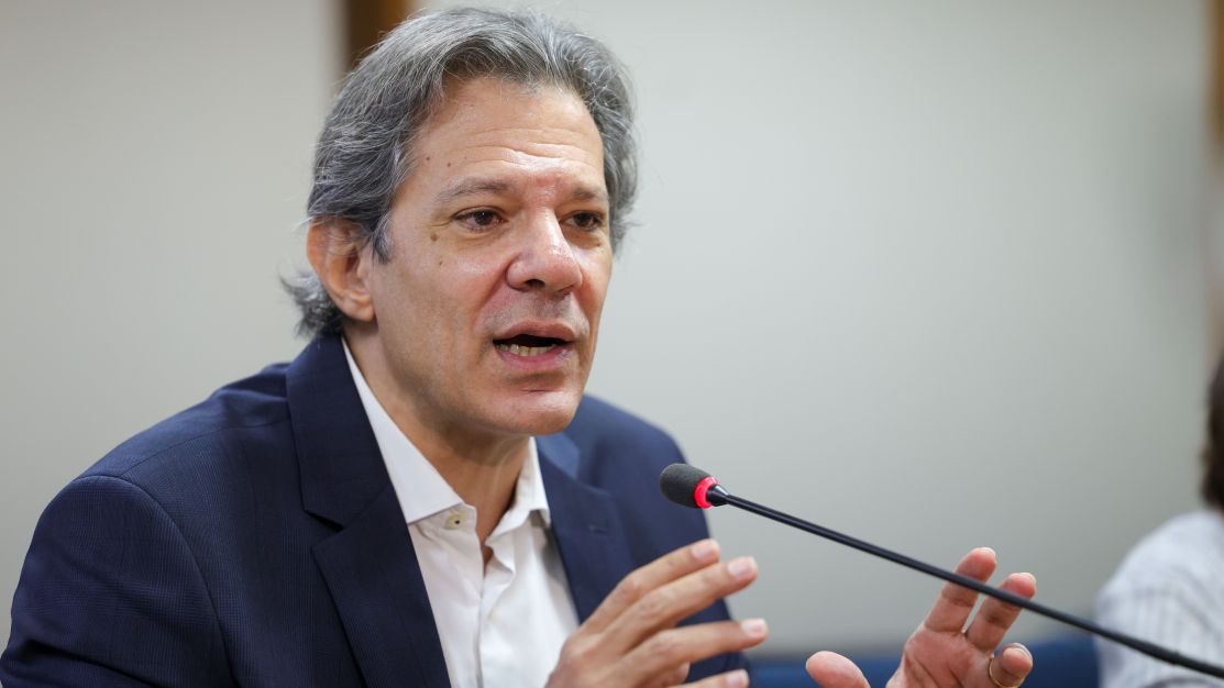 Haddad diz que Fazenda recuou sobre mudança no IOF para evitar especulações