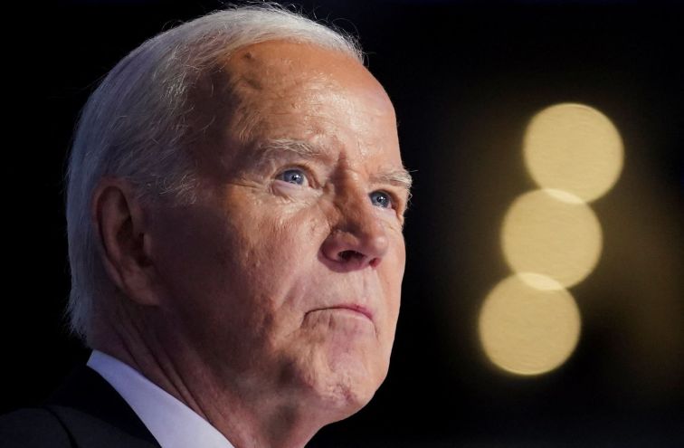 Nos EUA, livro sobre esquema para esconder declínio de Biden causa polêmica