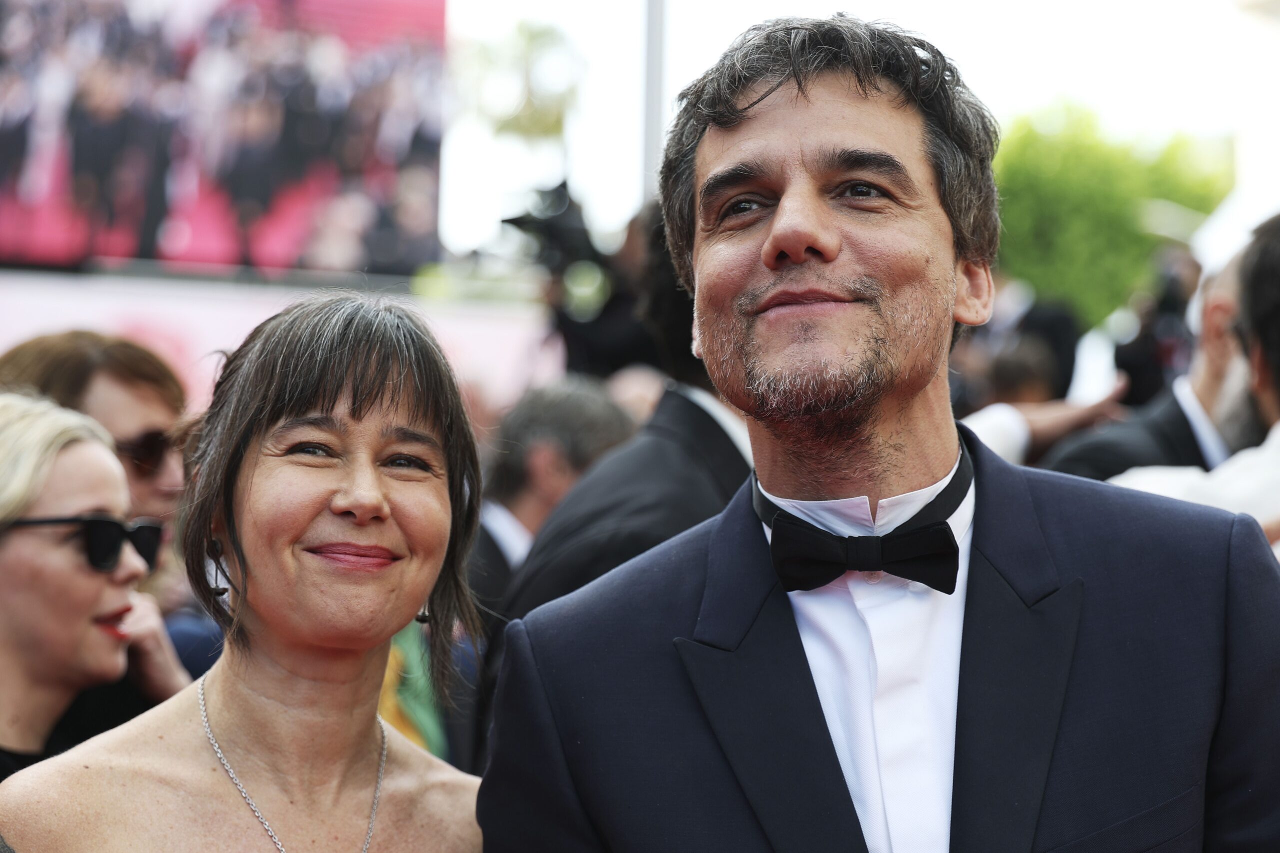Esposa de Wagner Moura celebra vitória em Cannes: "Felicidade absoluta" | CNN Brasil