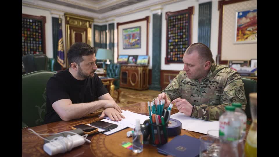 Zelensky elogia operação “brilhante” contra bases aéreas russas