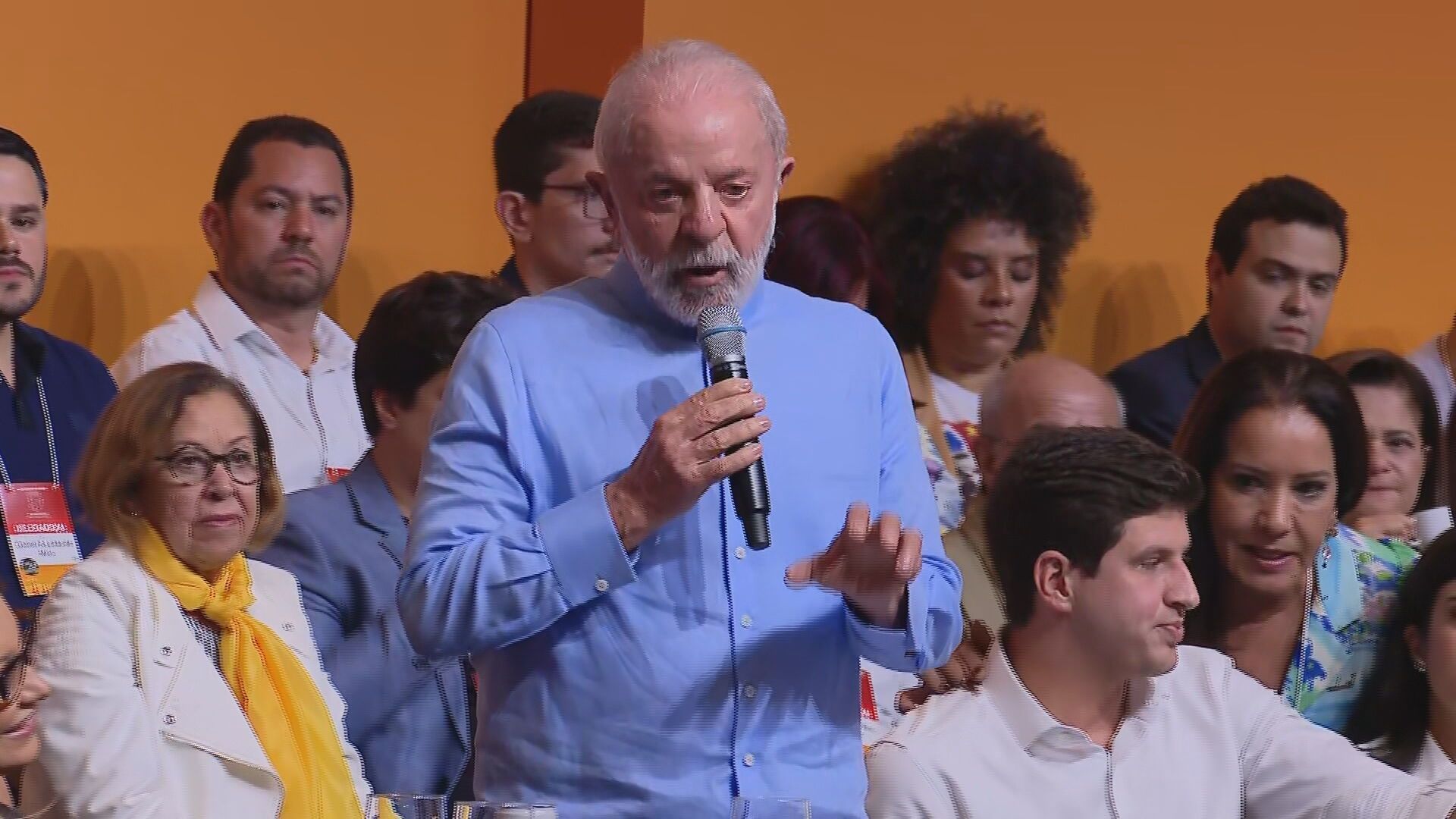 Lula para Hugo em meio à pressão pelo IOF: será "bem tratado pela esquerda" | CNN Brasil