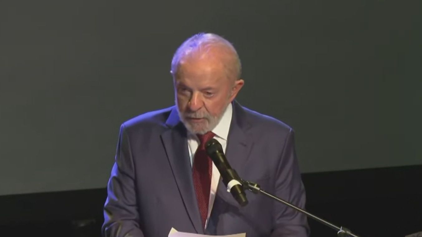 Lula diz que Brics pedirão governança sobre uso da inteligência artificial