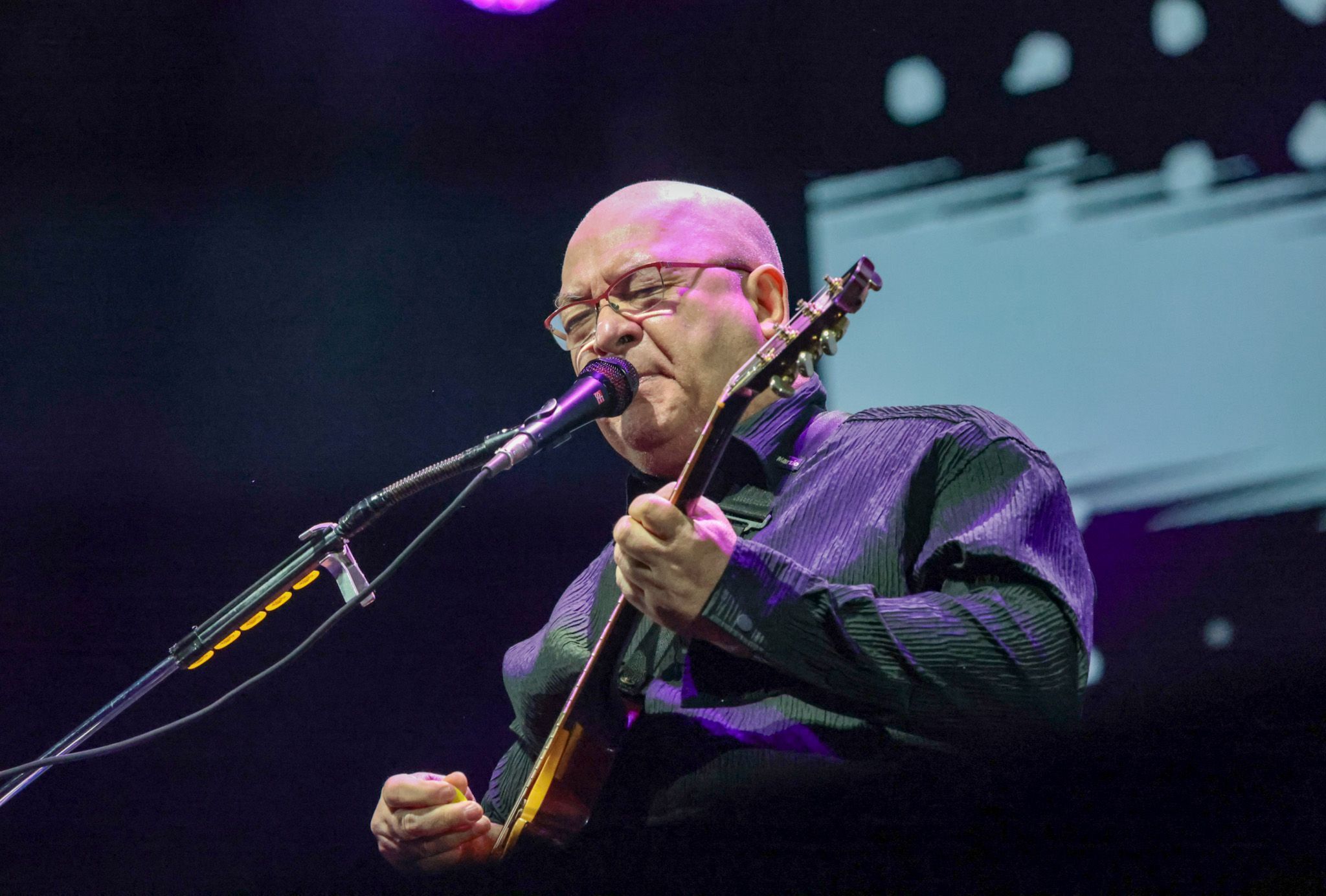 Paralamas do Sucesso celebram 40 anos com show com estádio lotado | CNN Brasil