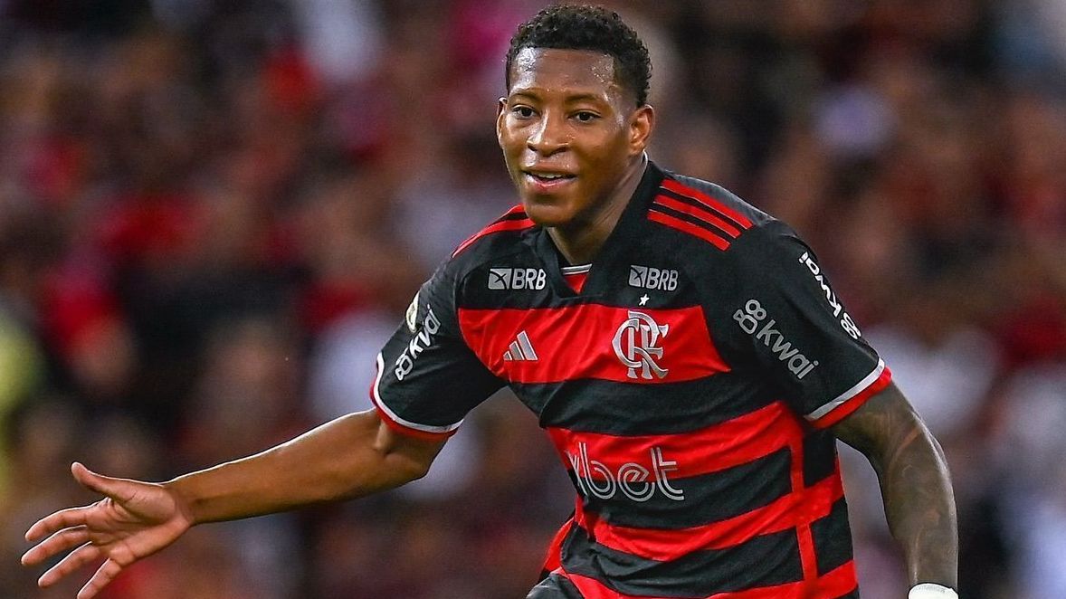Plata volta ao Flamengo após pedir desconvocação à seleção do Equador